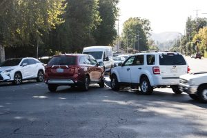 5/7 Roswell, GA – Car Crash at Roswell Rd & Riverside Rd Intersection