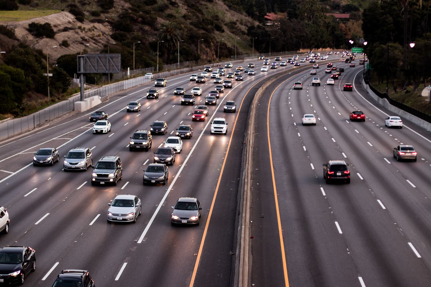 10/16 Austell, GA – Car Accident with Injuries on I-20 Near Riverside Pkwy